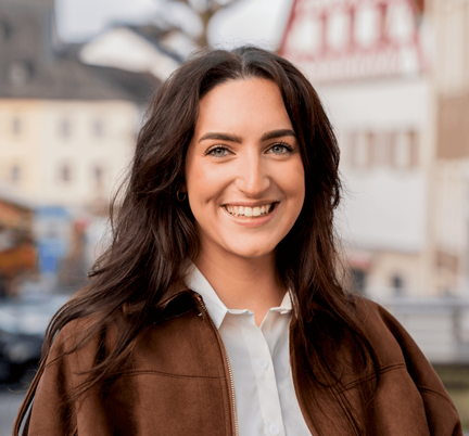 Helena, co-founder of VIVORA concepts